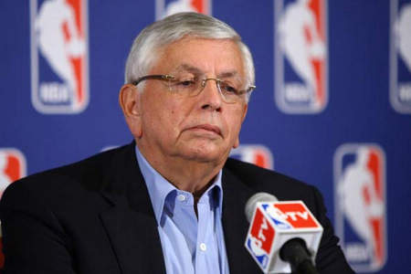 法院的临时 法院的临时