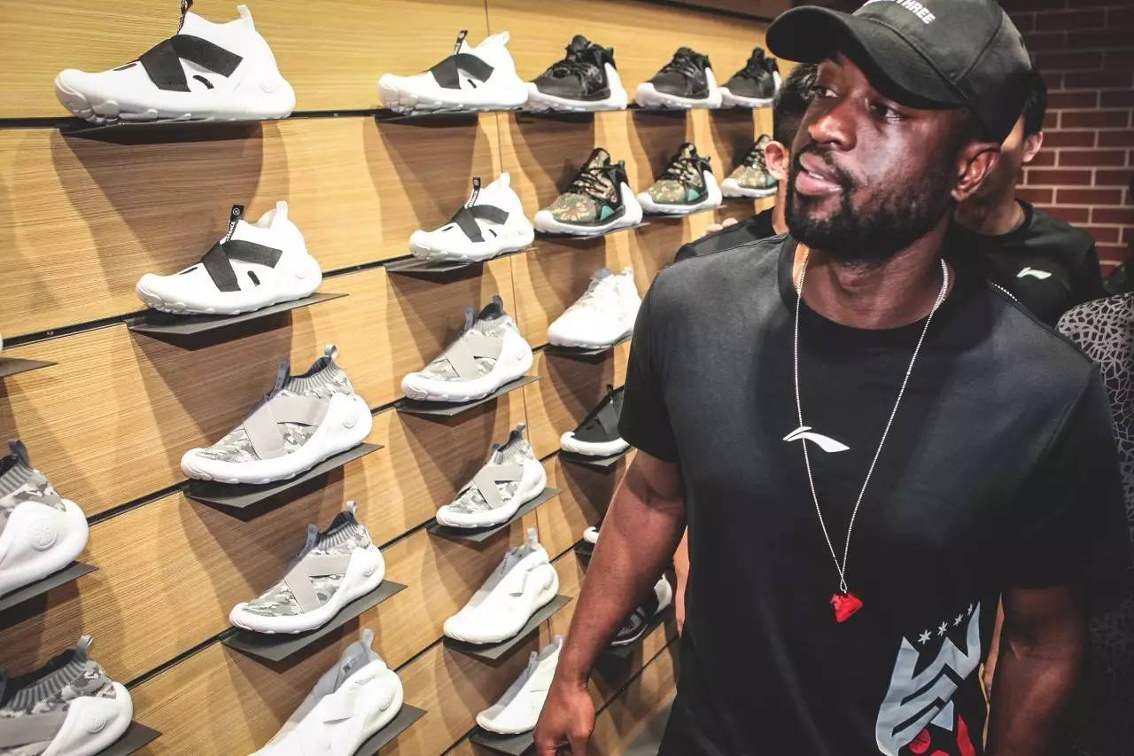 而是靠肉眼 而是靠肉眼